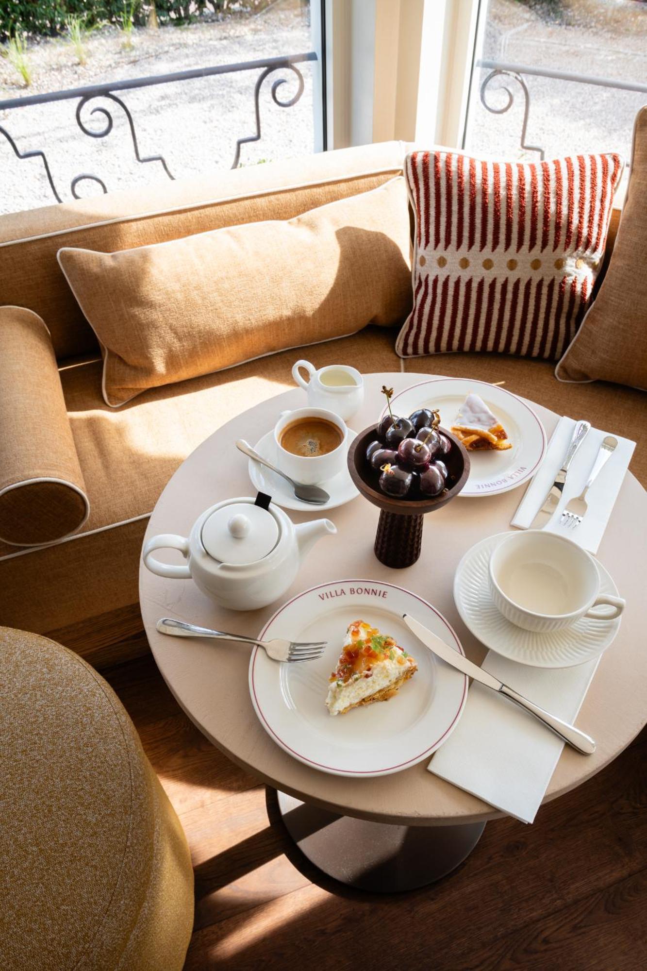 Hotel Villa Bonnie Кнокке-Гейст Екстер'єр фото